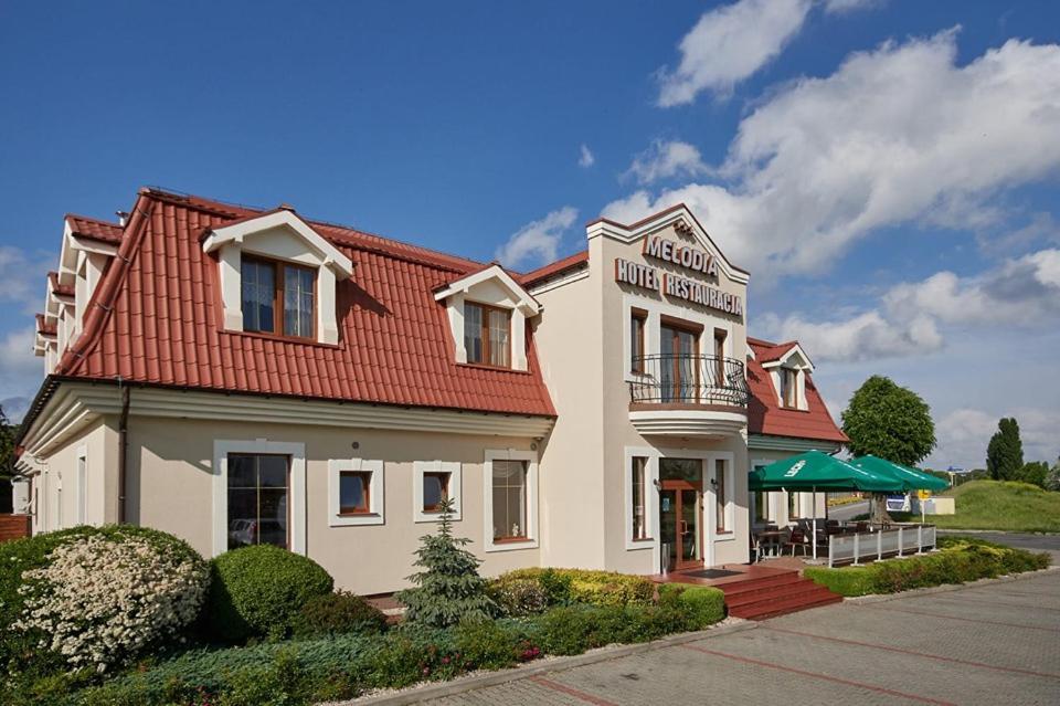Hotel Melodia *** Buk  Eksteriør billede